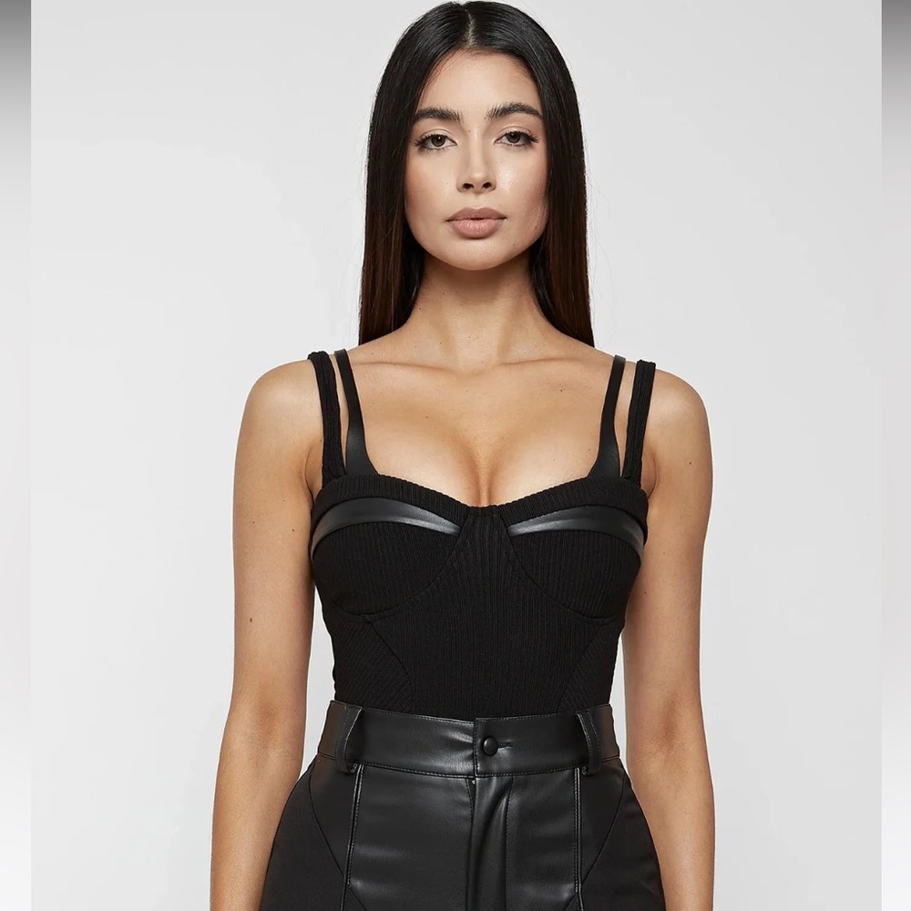 Black Double-Strap Ribbed Bustier Top
